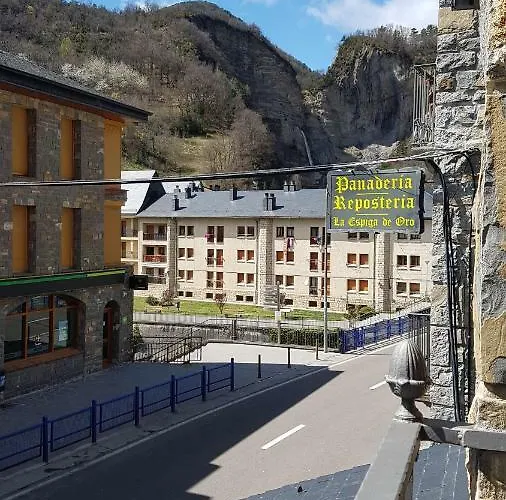 Hotell Cafeteria Casa Valles *